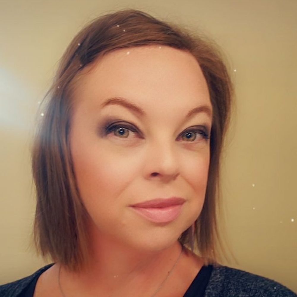 Meet your Poshmark Ambassador, Samantha